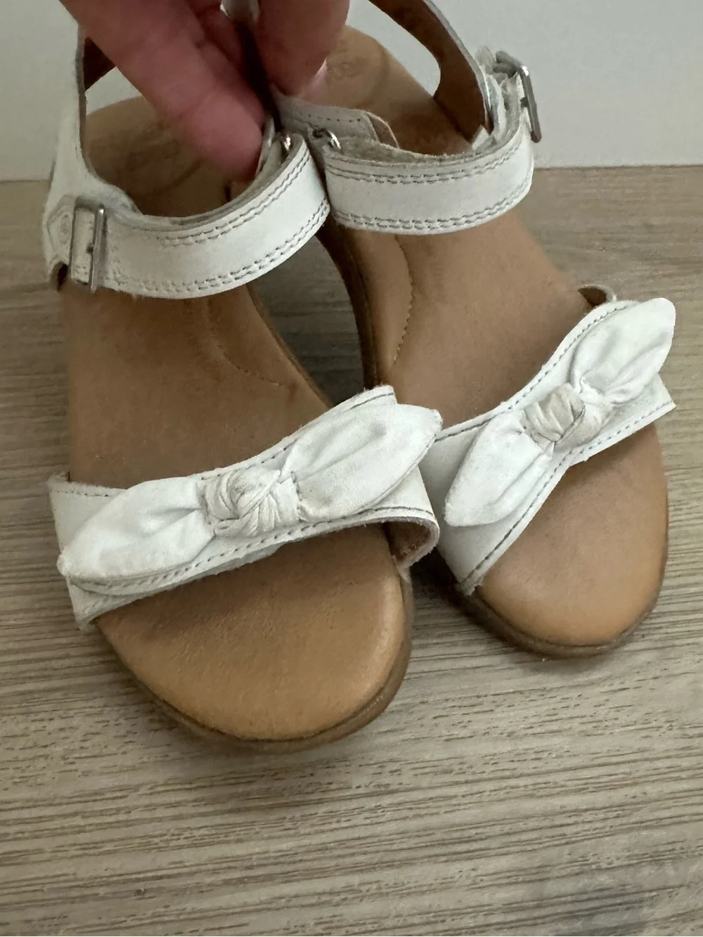 Stride Rite Kids White Bow Sandals - Whitney Summer Shoes